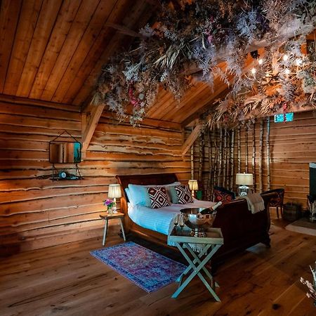 Готель Longville House Upper Welson Екстер'єр фото