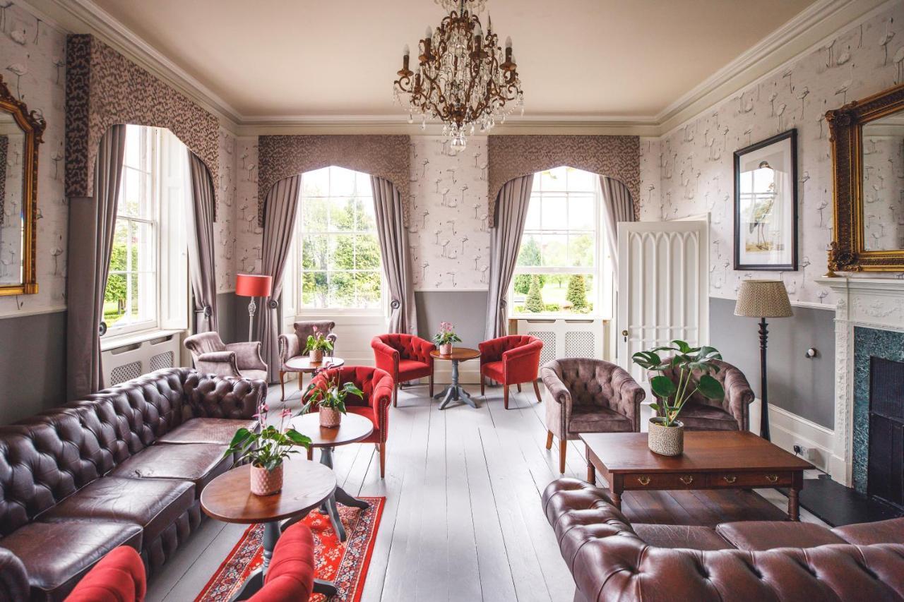 Готель Longville House Upper Welson Екстер'єр фото